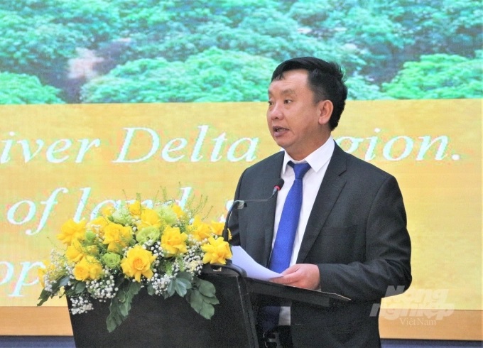 Phó Chủ tịch UBND tỉnh Hải Dương, ông Trần Văn Quân cho biết năm nay, vải thiều Hải Dương đã xuất khẩu đi gần 30 quốc gia và vùng lãnh thổ, không còn phụ thuộc vào một thị trường cố định nào. Ảnh: Phạm Hiếu.