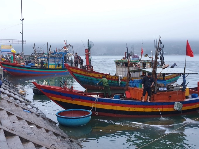 Xã hội hóa nạo vét cảng cá Cửa Sót là một trong những giải pháp giúp Hà Tĩnh tiết kiệm ngân sách nhà nước hàng chục tỷ đồng mỗi năm. Ảnh: Thanh Nga.