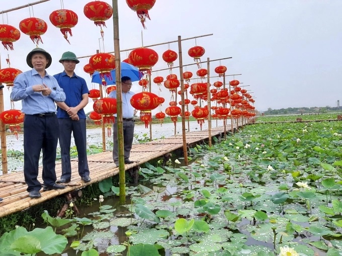 xay-nen-mong-vung-chac-cho-nen-nong-nghiep-tang-truong-xanh-1515_20221027_983.jpeg Trồng sen
